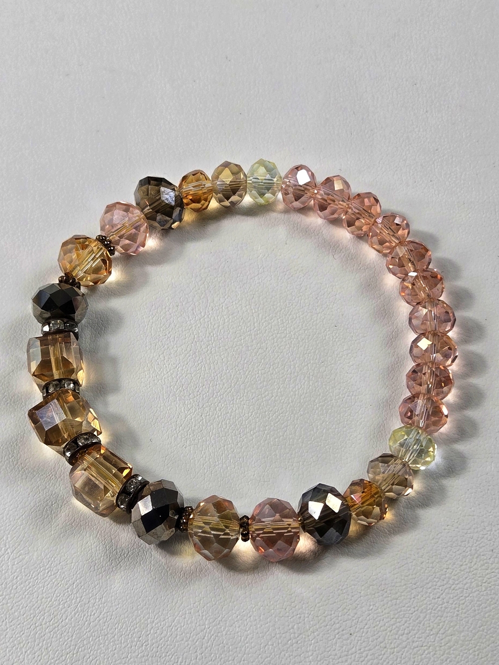 Ali-Khan NY Faceted Crystal Stretch Bracelet in Pink & Gold - Picture 4 of 6